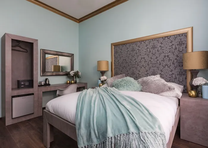 Salvatore ホテル