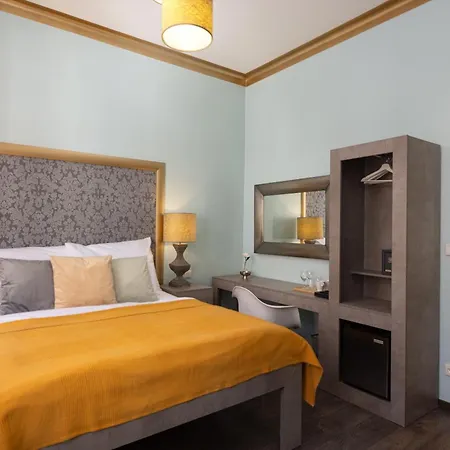 Salvatore Hotel