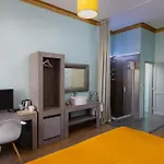 Salvatore 4*